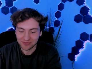 thomas-crow webcam model