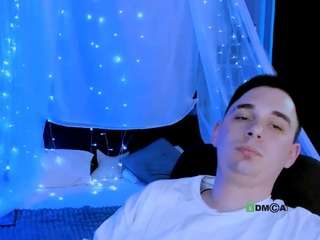 thomas-crow live cam profile