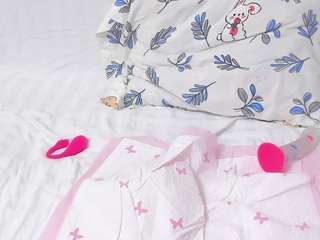 toramika live webcam show