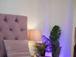 ameliajupiter Live Webcam on CamSoda