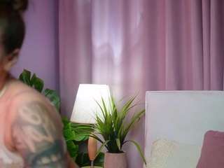 ameliajupiter's CamSoda show and profile