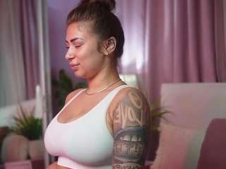 AmeliaJupiter live webcam show