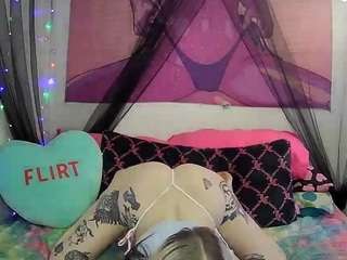 Live webcam model barbieriot on Soda Cams