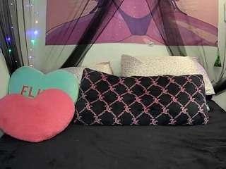 barbieriot Live Webcam on CamSoda
