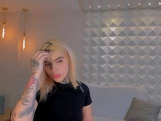 carlabrunni Live Webcam on CamSoda