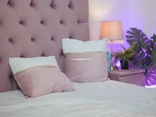 celineheaven from CamSoda is Freechat