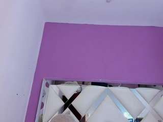 Channel-Mills live webcam show