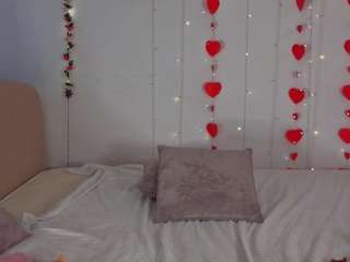 giannaskya's CamSoda show and profile