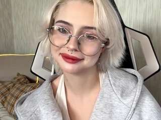 hedwigwintjen webcam model