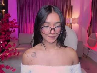 kylie-collins's CamSoda show and profile