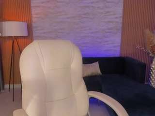 kylie-collins live webcam show