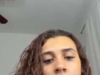 lightskinchick12 webcam