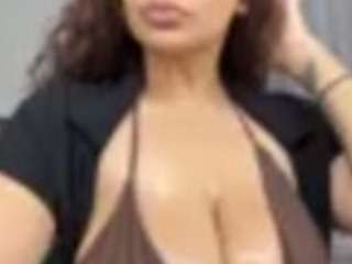 lightskinchick12 webcam