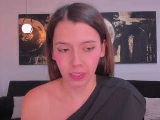 mayahoffman's CamSoda show and profile