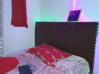 mia-fernand live profile