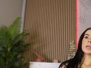 miss-denisse Live Webcam on CamSoda