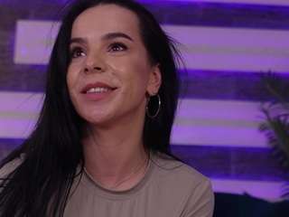 miss-denisse, female webcam model,  years old, on live webcam