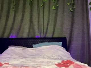 Emma live cam — anal toys, spank, naked
