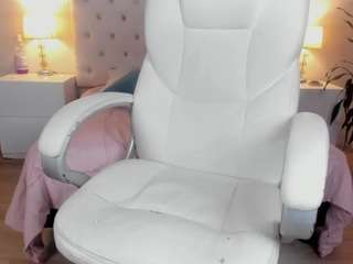 scarlett-bunnyy's CamSoda show and profile