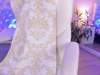 scarlett-bunnyy live cam profile