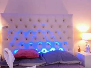 Model ini sedang live sekarang. scarlett-bunnyy
