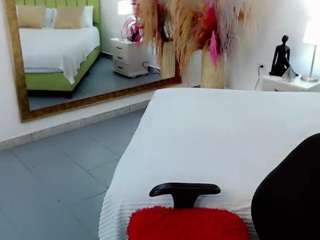 sebastiancruz1's CamSoda show and profile