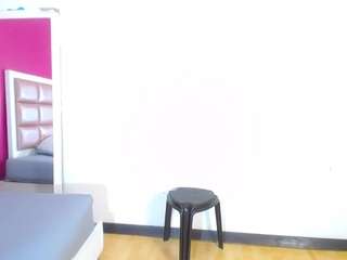  secrett-desiree chat room