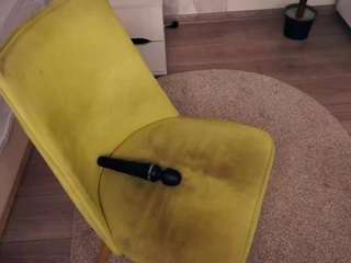  selinaconell chat room