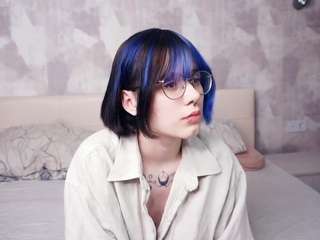  selinaconell chat room