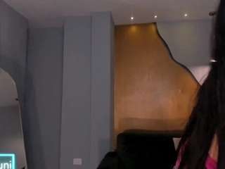ZaraKafruni live webcam show