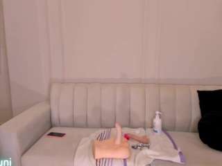 ZaraKafruni live webcam show