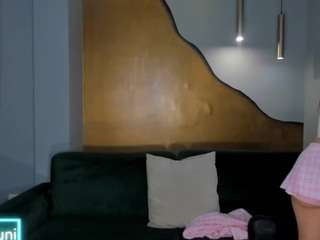 ZaraKafruni live webcam show