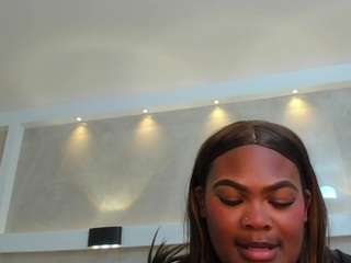 ankara-brownn's CamSoda show and profile