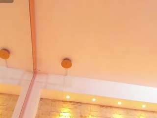 ankara-brownn's CamSoda show and profile