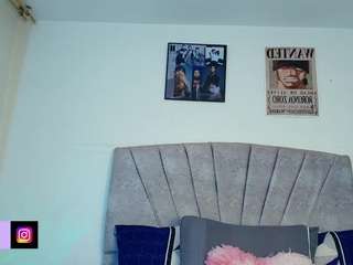 Arin-moore live webcam show