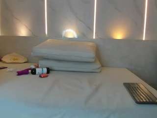  camilla-weit chat room