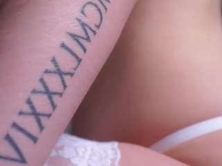 jeneluc Live Webcam on CamSoda