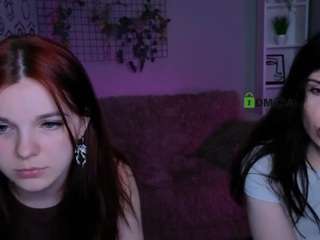 mikameovv's CamSoda show and profile