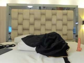 noah-pariss Live Webcam on CamSoda