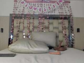 noah-pariss Live Webcam on CamSoda