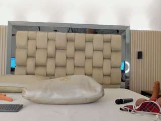 Noah-Pariss live webcam on Soda Cams