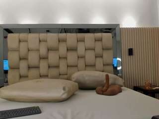 noah-pariss live cam profile