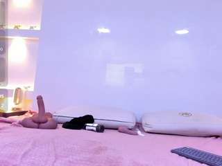 noah-pariss Sex Cam Show