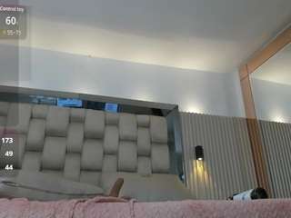 noah-pariss Sex Cam Show