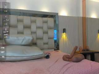 noah-pariss Sex Cam Show