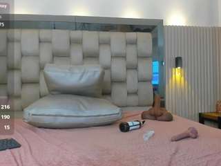 noah-pariss live webcam show