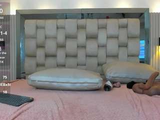 Noah-Pariss live webcam show