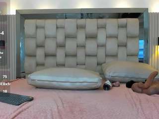 Noah-Pariss live webcam show