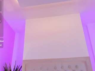 violeta-santanna's CamSoda show and profile