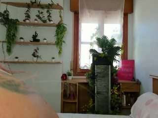 ainoa-good-vibes live webcam show
